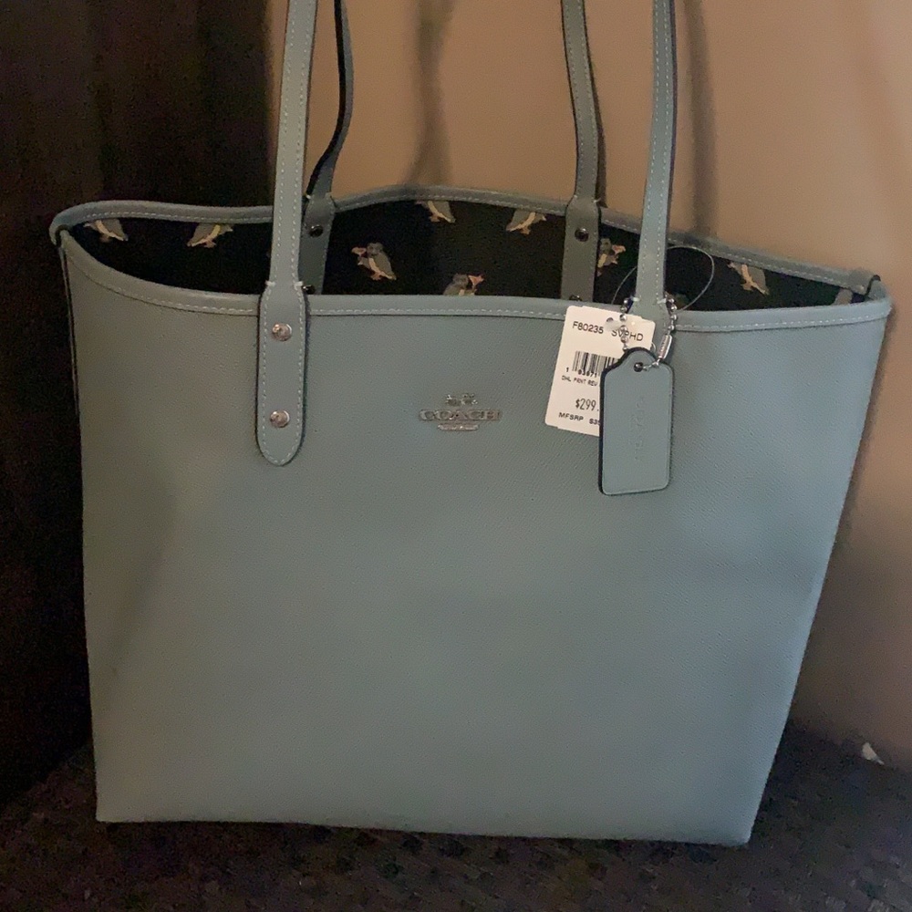 Authentic large Coach tote in marine NWT